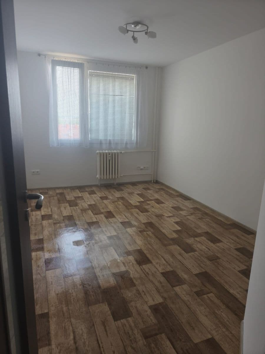 Pronájem bytu 4+kk 84 m², Žitenická, Čáslav, Středočeský kraj Pronájem bytu 4+kk 84 m², Žitenická, Čáslav, Středočeský kraj