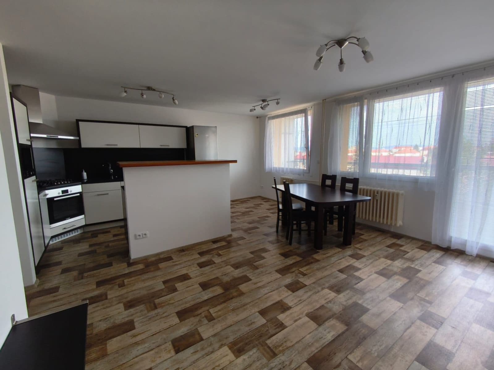 Pronájem bytu 4+kk 84 m², Žitenická, Čáslav, Středočeský kraj Pronájem bytu 4+kk 84 m², Žitenická, Čáslav, Středočeský kraj