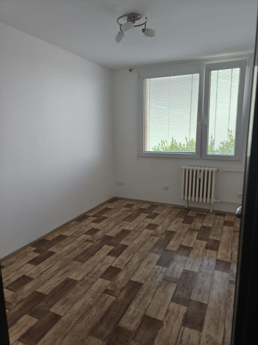 Pronájem bytu 4+kk 84 m², Žitenická, Čáslav, Středočeský kraj Pronájem bytu 4+kk 84 m², Žitenická, Čáslav, Středočeský kraj