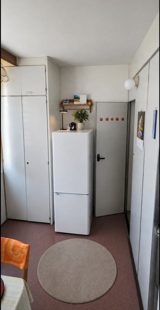 Prodej bytu 2+1 62 m², U Porcelánky, Chodov, Karlovarský kraj Prodej bytu 2+1 62 m², U Porcelánky, Chodov, Karlovarský kraj