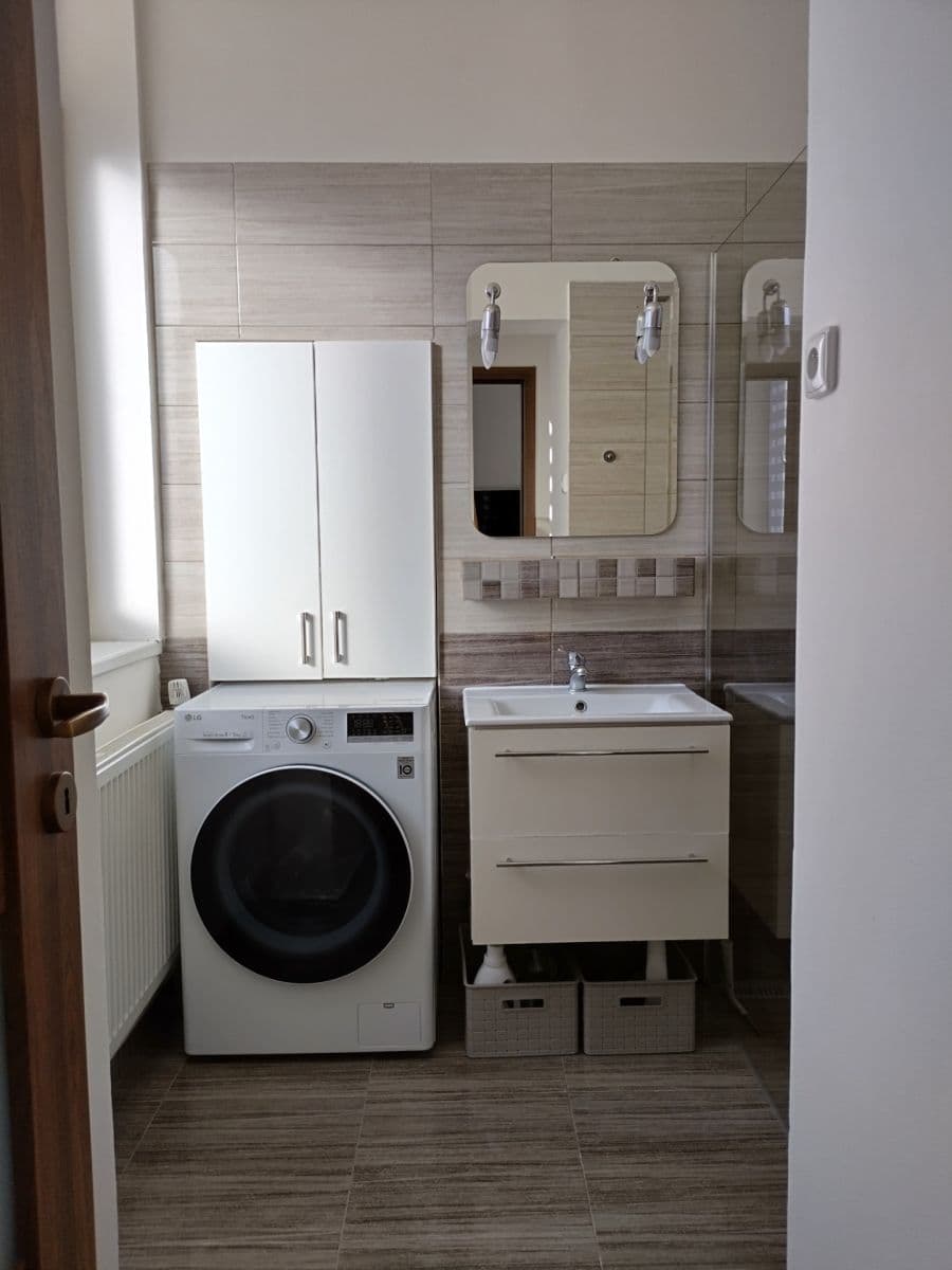 Pronájem bytu 2+kk 60 m², Cyrila Boudy, Kladno, Středočeský kraj Pronájem bytu 2+kk 60 m², Cyrila Boudy, Kladno, Středočeský kraj