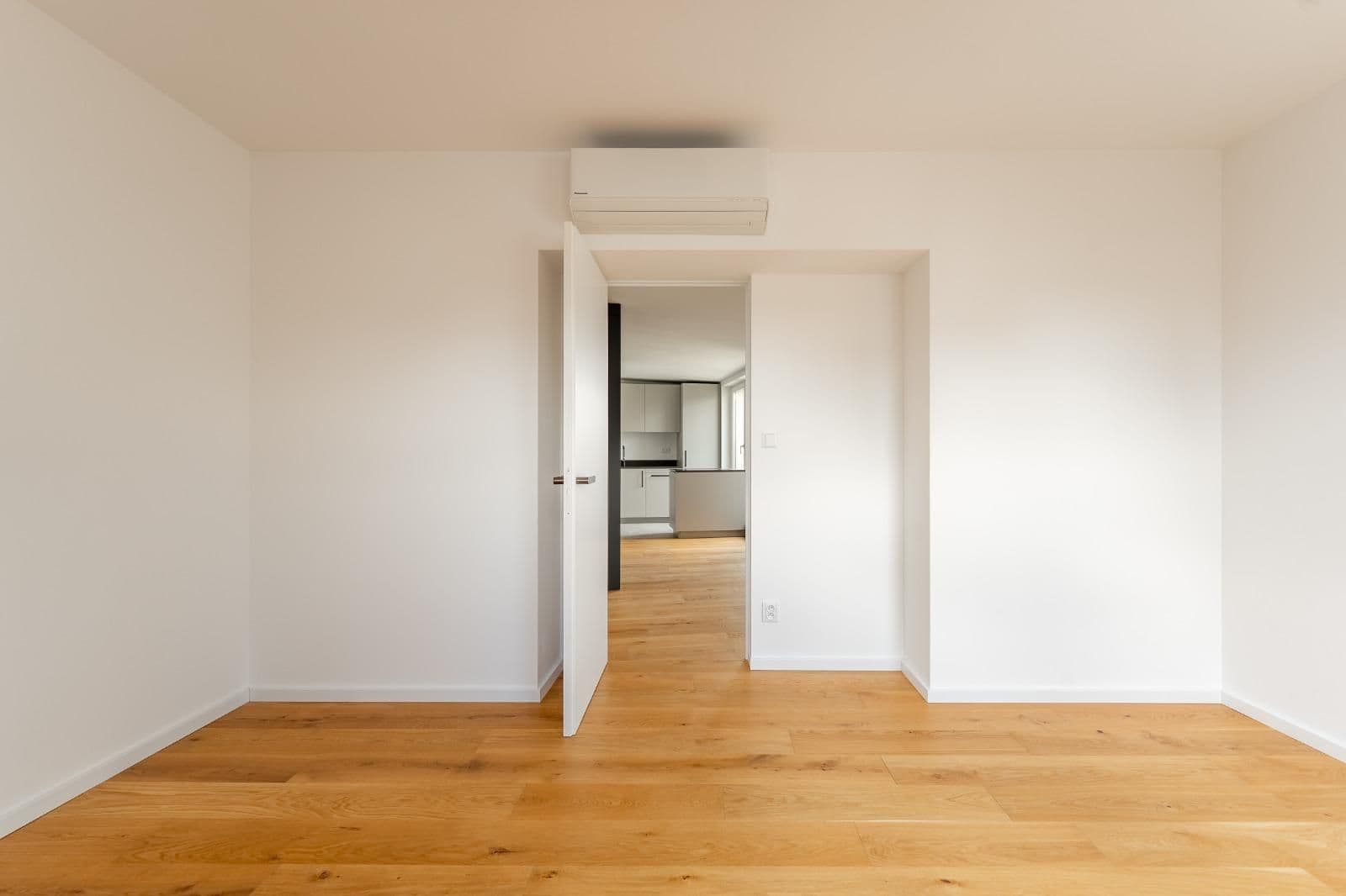 Pronájem bytu 3+kk 65 m², U Uranie, Praha, Praha Pronájem bytu 3+kk 65 m², U Uranie, Praha, Praha