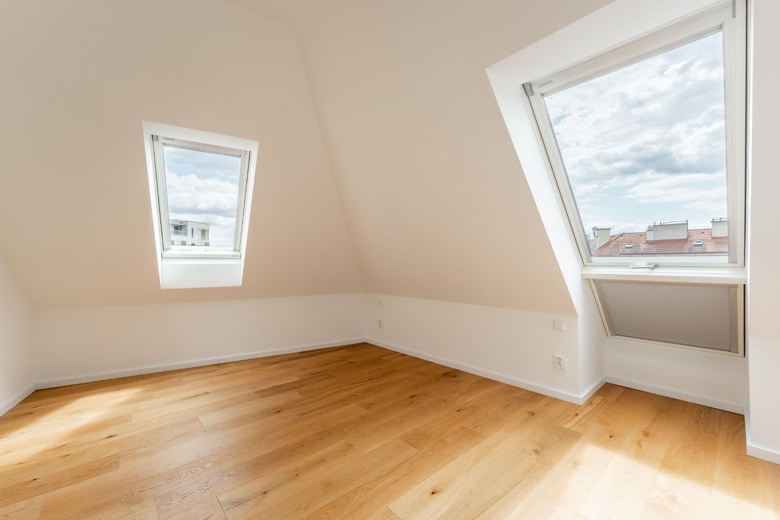 Pronájem bytu 3+kk 65 m², U Uranie, Praha, Praha Pronájem bytu 3+kk 65 m², U Uranie, Praha, Praha
