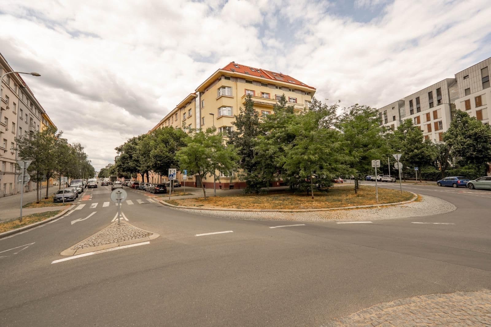 Pronájem bytu 3+kk 65 m², U Uranie, Praha, Praha Pronájem bytu 3+kk 65 m², U Uranie, Praha, Praha