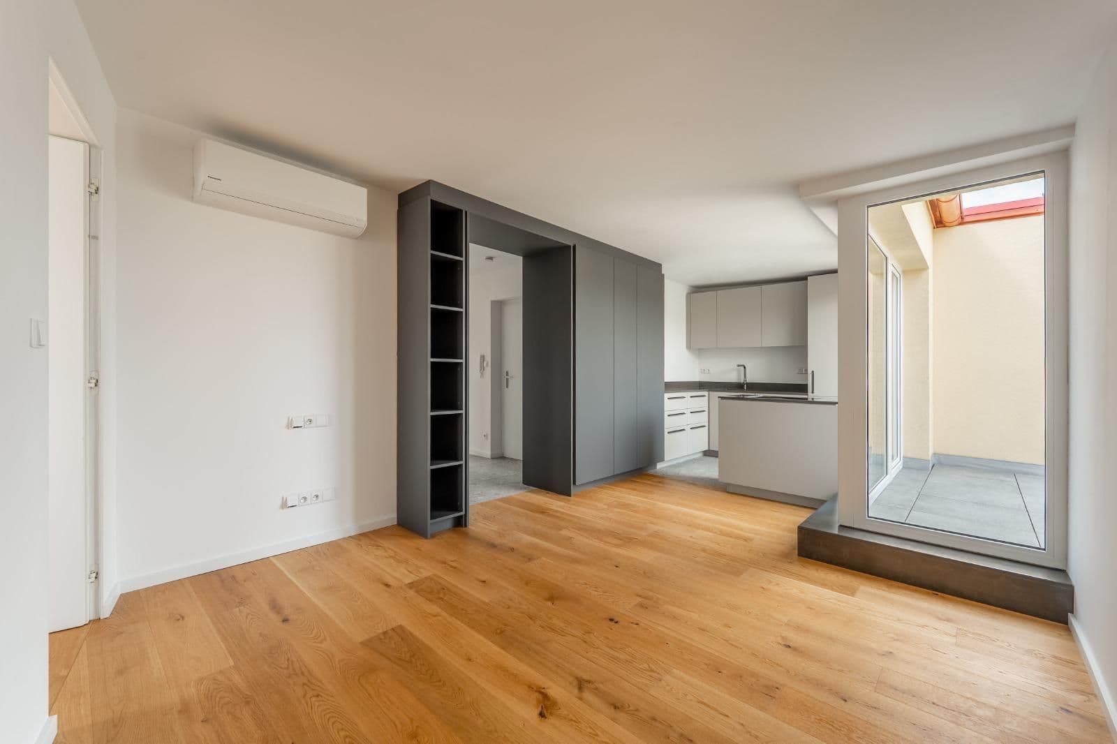 Pronájem bytu 3+kk 65 m², U Uranie, Praha, Praha Pronájem bytu 3+kk 65 m², U Uranie, Praha, Praha