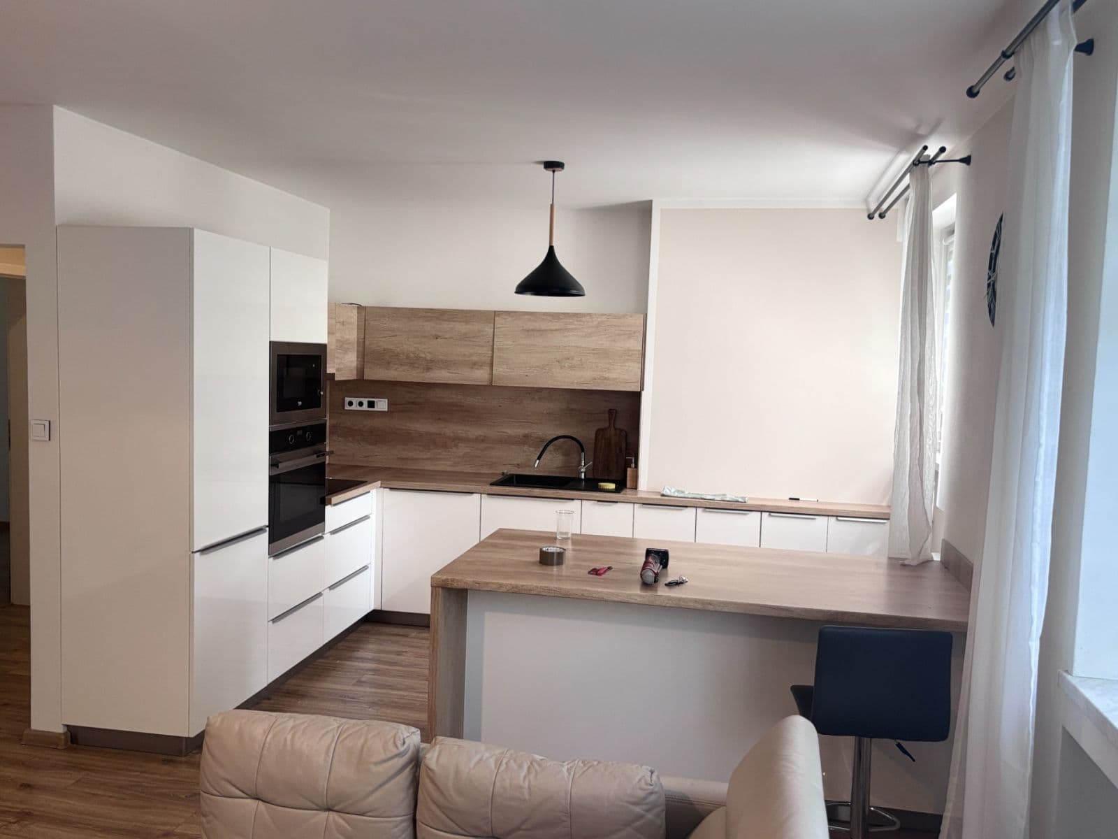 Pronájem bytu 3+kk 75 m², Šrobárova, Ostrava, Moravskoslezský kraj Pronájem bytu 3+kk 75 m², Šrobárova, Ostrava, Moravskoslezský kraj