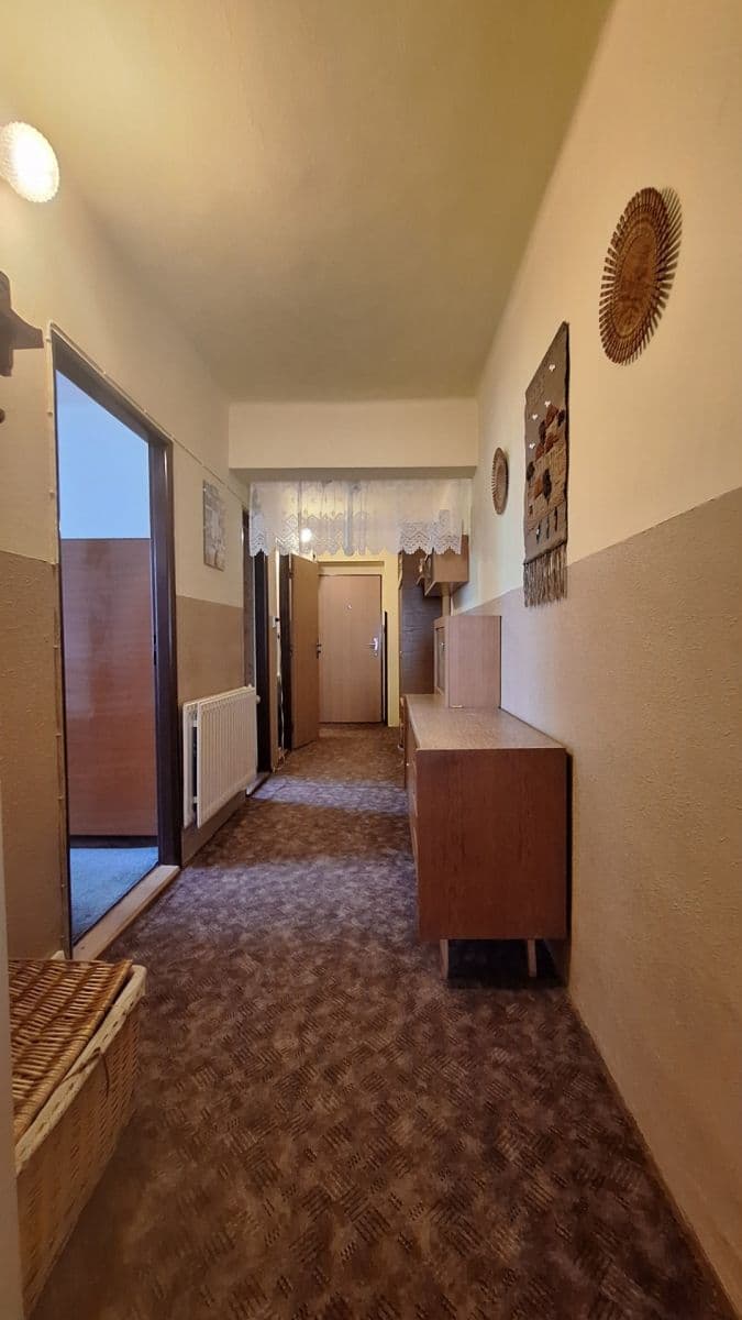 Pronájem bytu 3+1 69 m², Pracejovice, Jihočeský kraj Pronájem bytu 3+1 69 m², Pracejovice, Jihočeský kraj