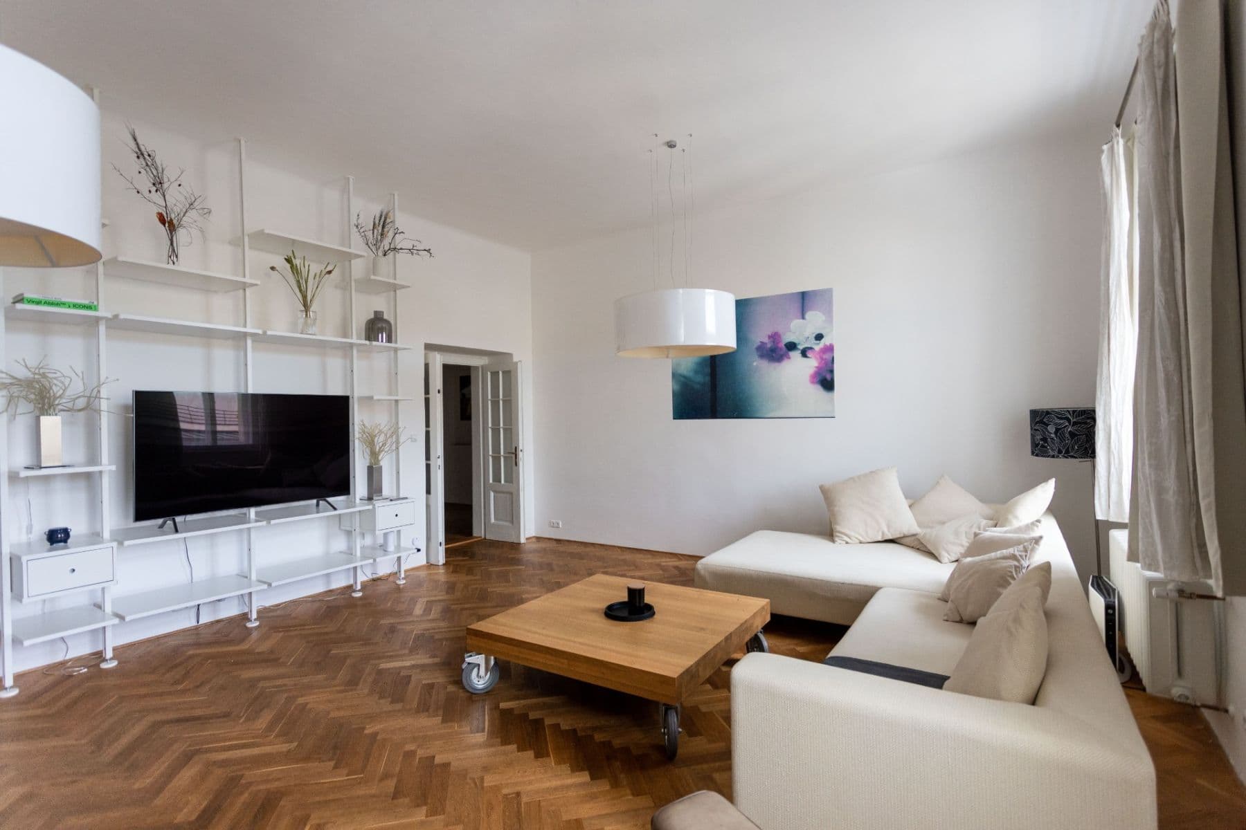 Pronájem bytu 3+1 112 m², Štěpánská, Praha, Praha Pronájem bytu 3+1 112 m², Štěpánská, Praha, Praha