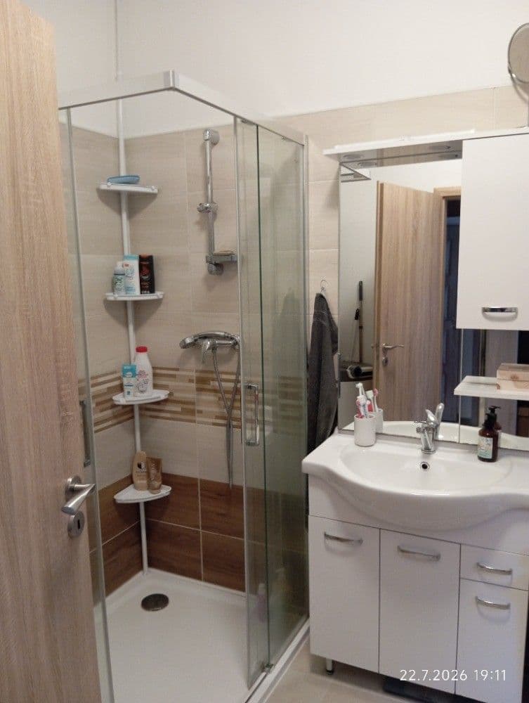 Pronájem bytu 2+kk 50 m², Nad Zahradnictvím, Beroun, Středočeský kraj Pronájem bytu 2+kk 50 m², Nad Zahradnictvím, Beroun, Středočeský kraj