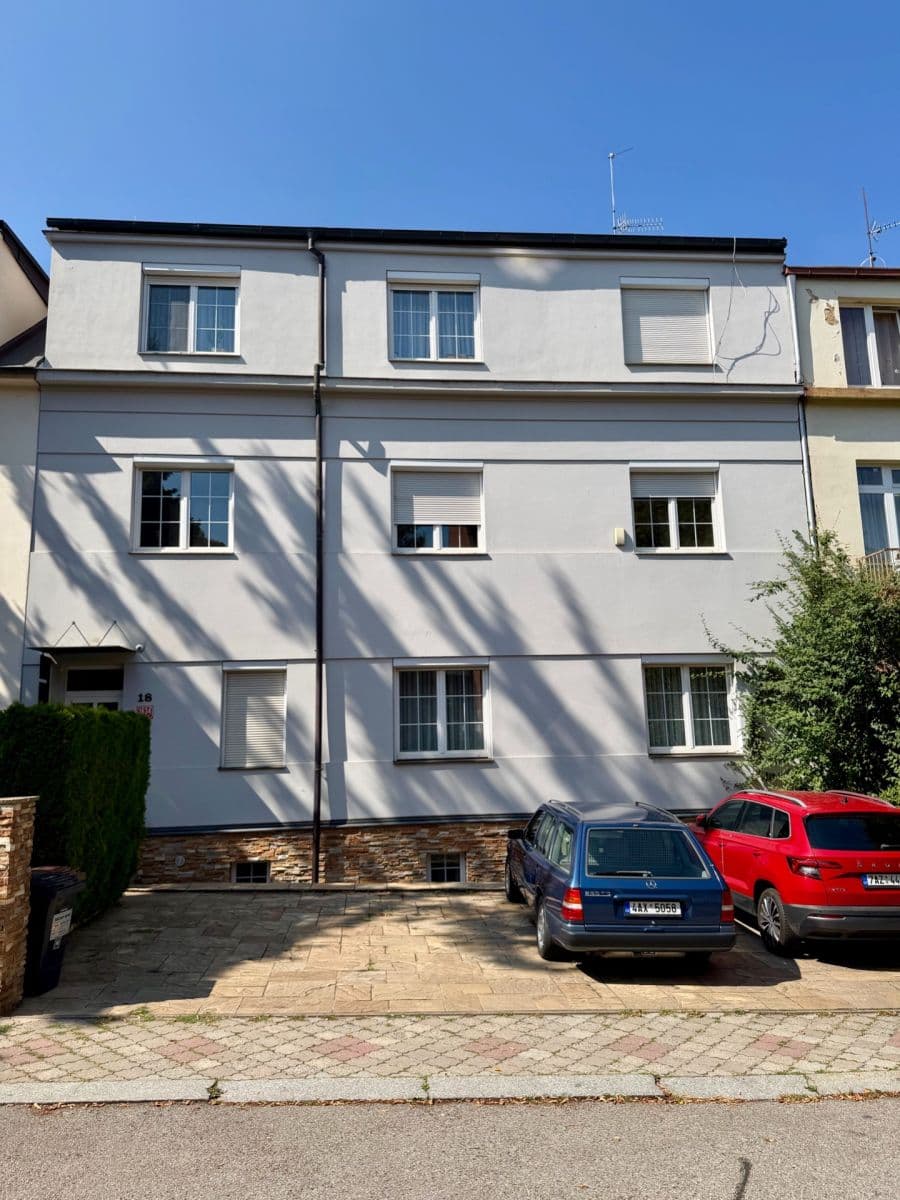 Pronájem bytu 3+kk 105 m², České družiny, Praha, Praha Pronájem bytu 3+kk 105 m², České družiny, Praha, Praha