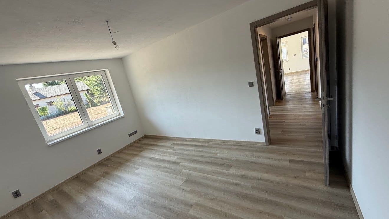 Prodej domu 100 m², pozemek 797 m², Doksy, Liberecký kraj Prodej domu 100 m², pozemek 797 m², Doksy, Liberecký kraj