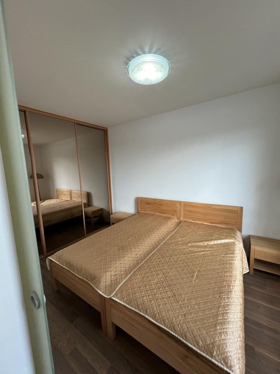 Pronájem bytu 2+kk 55 m², Pod Harfou, Praha, Praha Pronájem bytu 2+kk 55 m², Pod Harfou, Praha, Praha