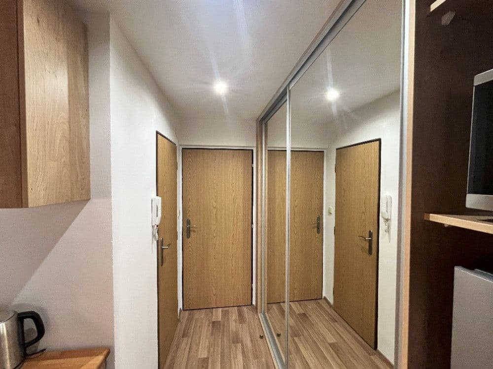 Pronájem bytu 1+kk 33 m², Sosnová, Liberec, Liberecký kraj Pronájem bytu 1+kk 33 m², Sosnová, Liberec, Liberecký kraj