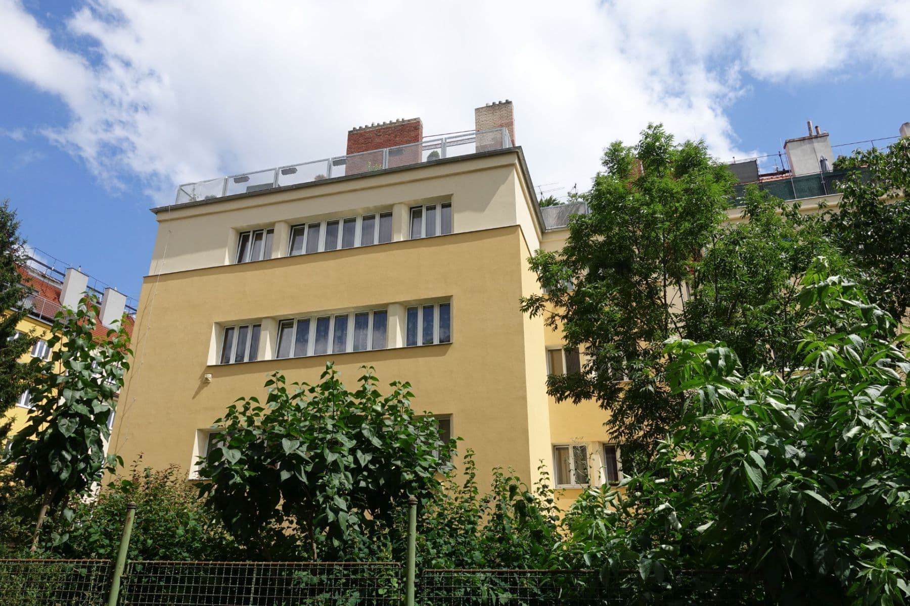 Pronájem bytu 2+kk 45 m², Družnosti, Praha, Praha Pronájem bytu 2+kk 45 m², Družnosti, Praha, Praha