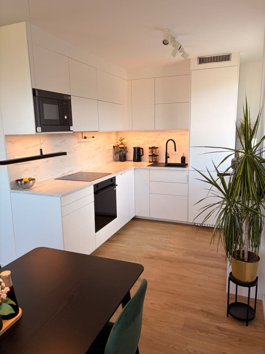 Pronájem bytu 2+kk 57 m², Třeboradická, Praha, Praha Pronájem bytu 2+kk 57 m², Třeboradická, Praha, Praha
