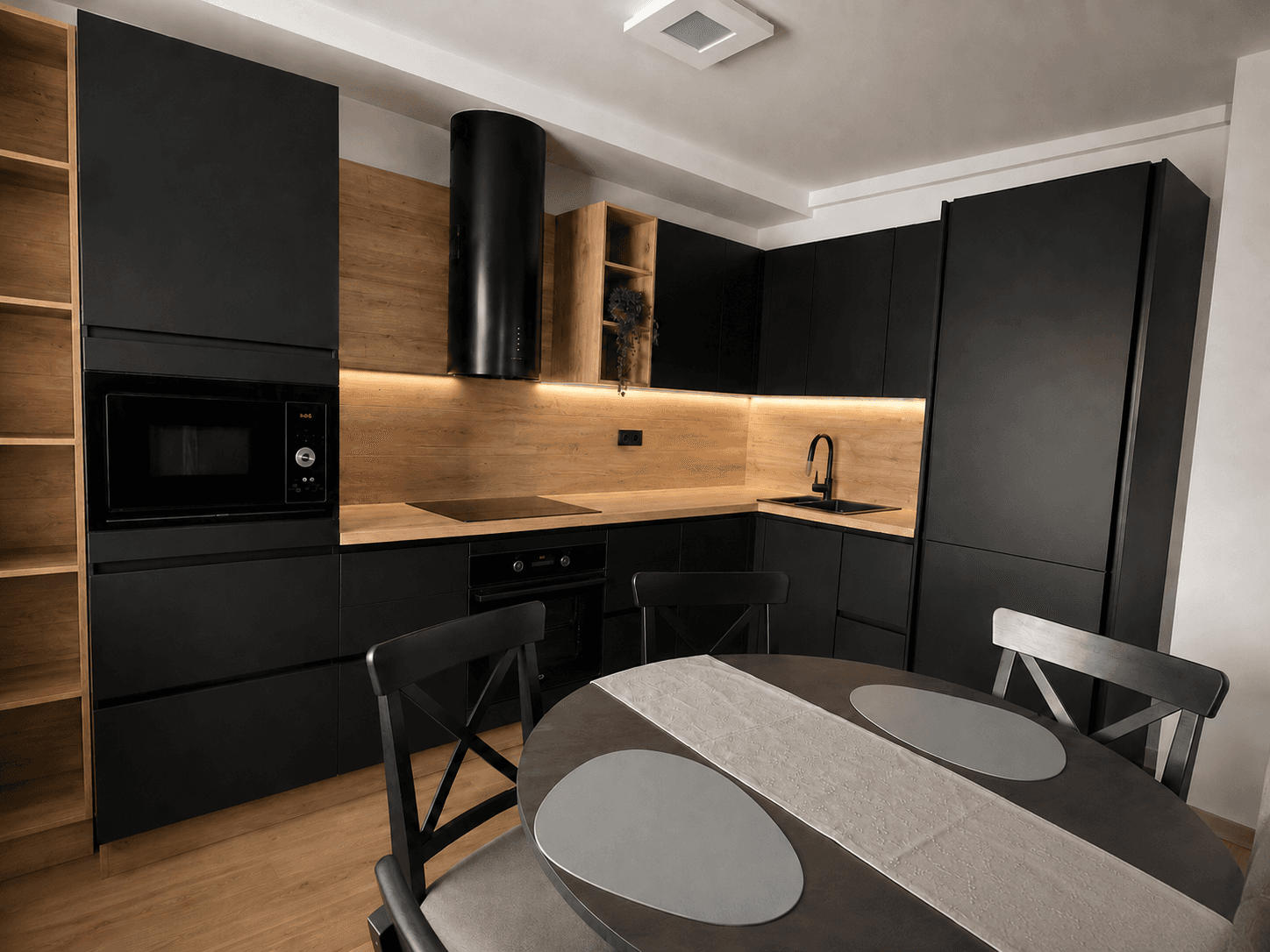Pronájem bytu 3+kk 54 m², Kaplická, Praha, Praha Pronájem bytu 3+kk 54 m², Kaplická, Praha, Praha