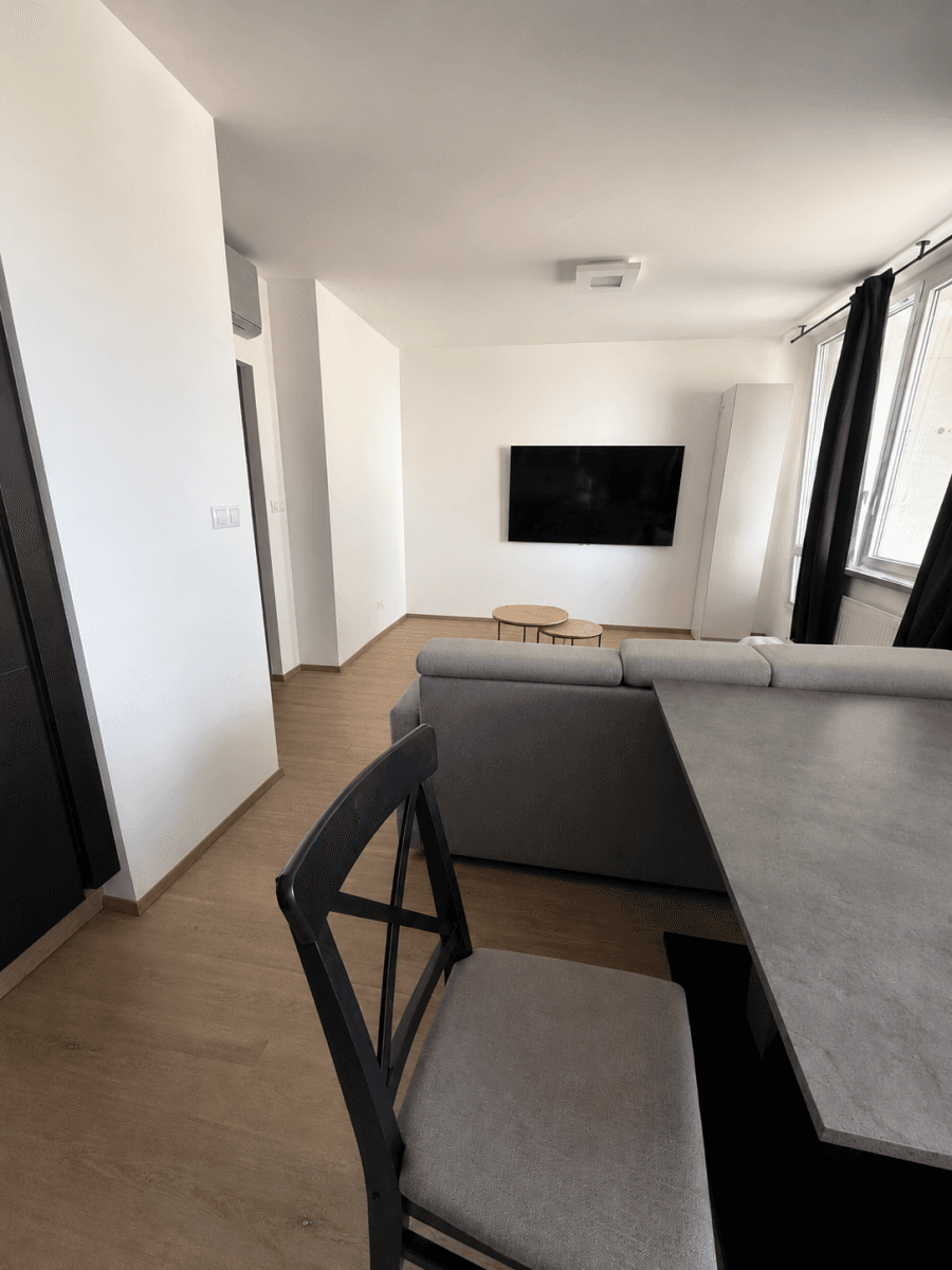 Pronájem bytu 3+kk 54 m², Kaplická, Praha, Praha Pronájem bytu 3+kk 54 m², Kaplická, Praha, Praha