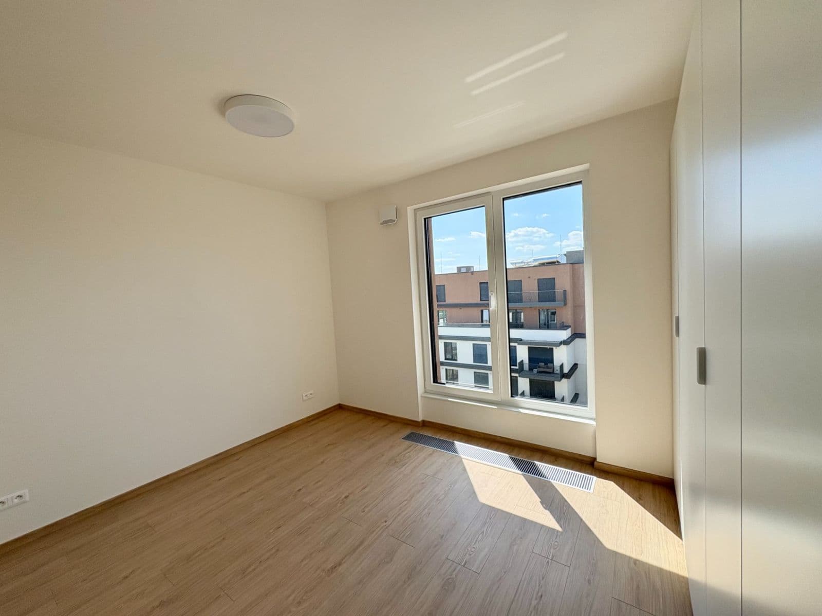 Pronájem bytu 2+kk 46 m², Haenkeho, Praha, Praha Pronájem bytu 2+kk 46 m², Haenkeho, Praha, Praha