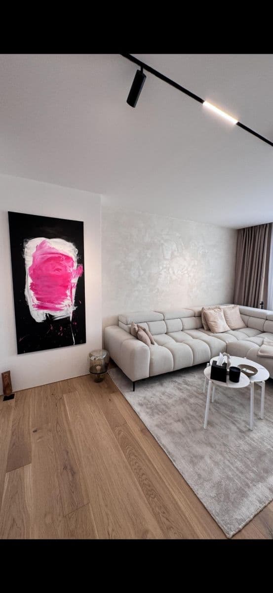 Prodej bytu 2+1 62 m², Komenského náměstí, Říčany, Středočeský kraj Prodej bytu 2+1 62 m², Komenského náměstí, Říčany, Středočeský kraj
