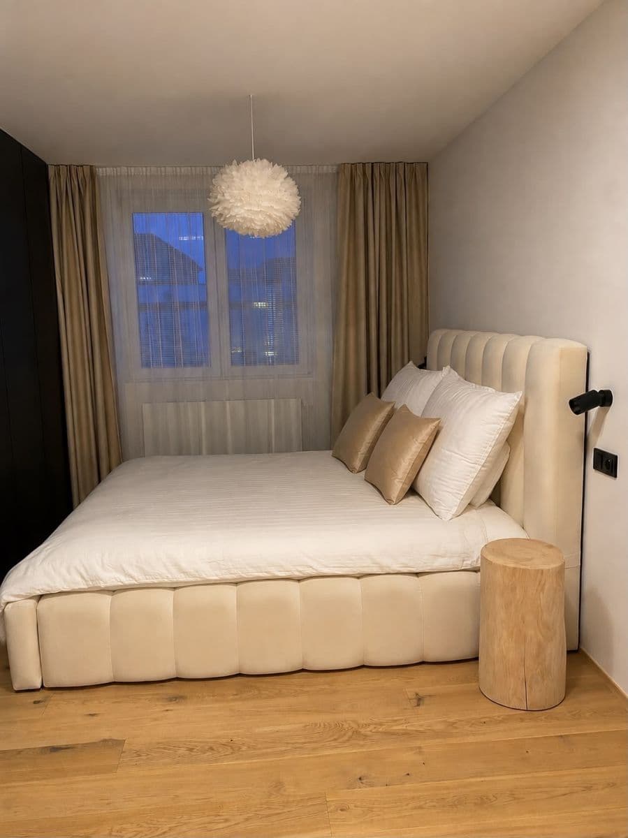 Prodej bytu 2+1 62 m², Komenského náměstí, Říčany, Středočeský kraj Prodej bytu 2+1 62 m², Komenského náměstí, Říčany, Středočeský kraj