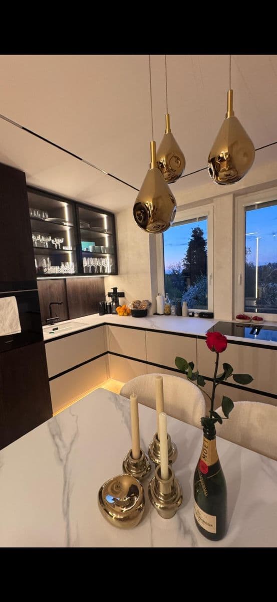 Prodej bytu 2+1 62 m², Komenského náměstí, Říčany, Středočeský kraj Prodej bytu 2+1 62 m², Komenského náměstí, Říčany, Středočeský kraj