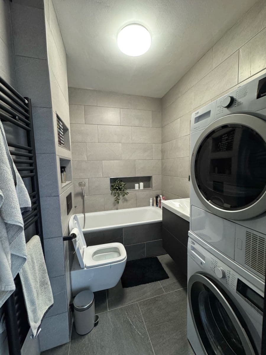 Prodej bytu 3+1 75 m², Vavřenova, Praha, Praha Prodej bytu 3+1 75 m², Vavřenova, Praha, Praha