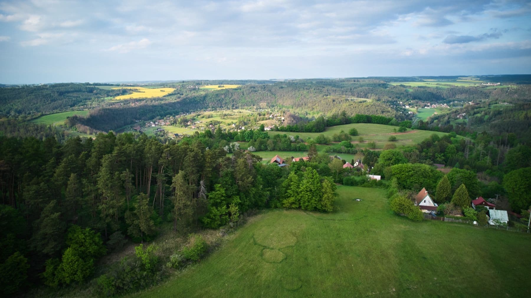 Prodej pozemku 1.885 m², Ledečko, Středočeský kraj Prodej pozemku 1.885 m², Ledečko, Středočeský kraj