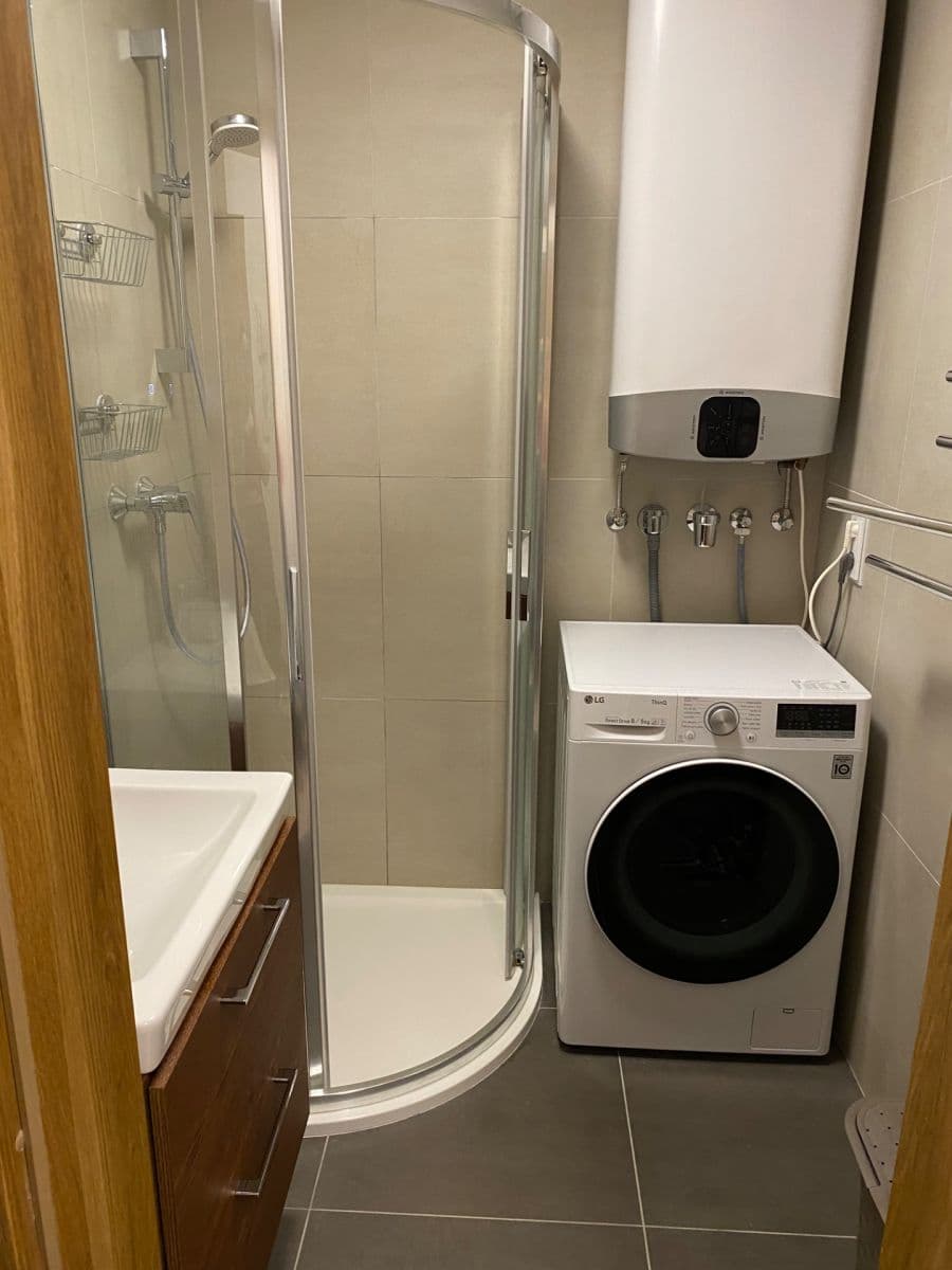 Prodej bytu 2+kk 42 m², Letní, Brno, Jihomoravský kraj Prodej bytu 2+kk 42 m², Letní, Brno, Jihomoravský kraj