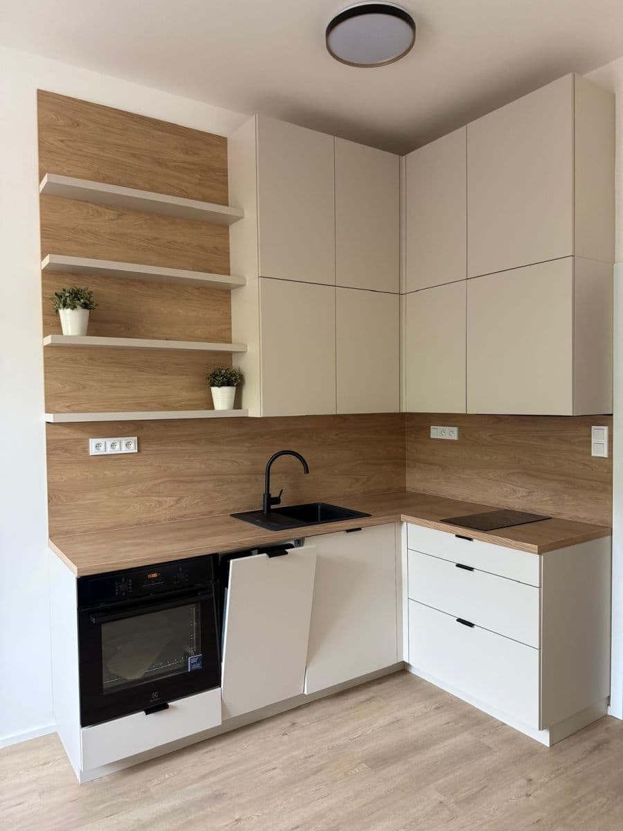 Pronájem bytu 2+kk 38 m², Tachovské náměstí, Praha, Praha Pronájem bytu 2+kk 38 m², Tachovské náměstí, Praha, Praha