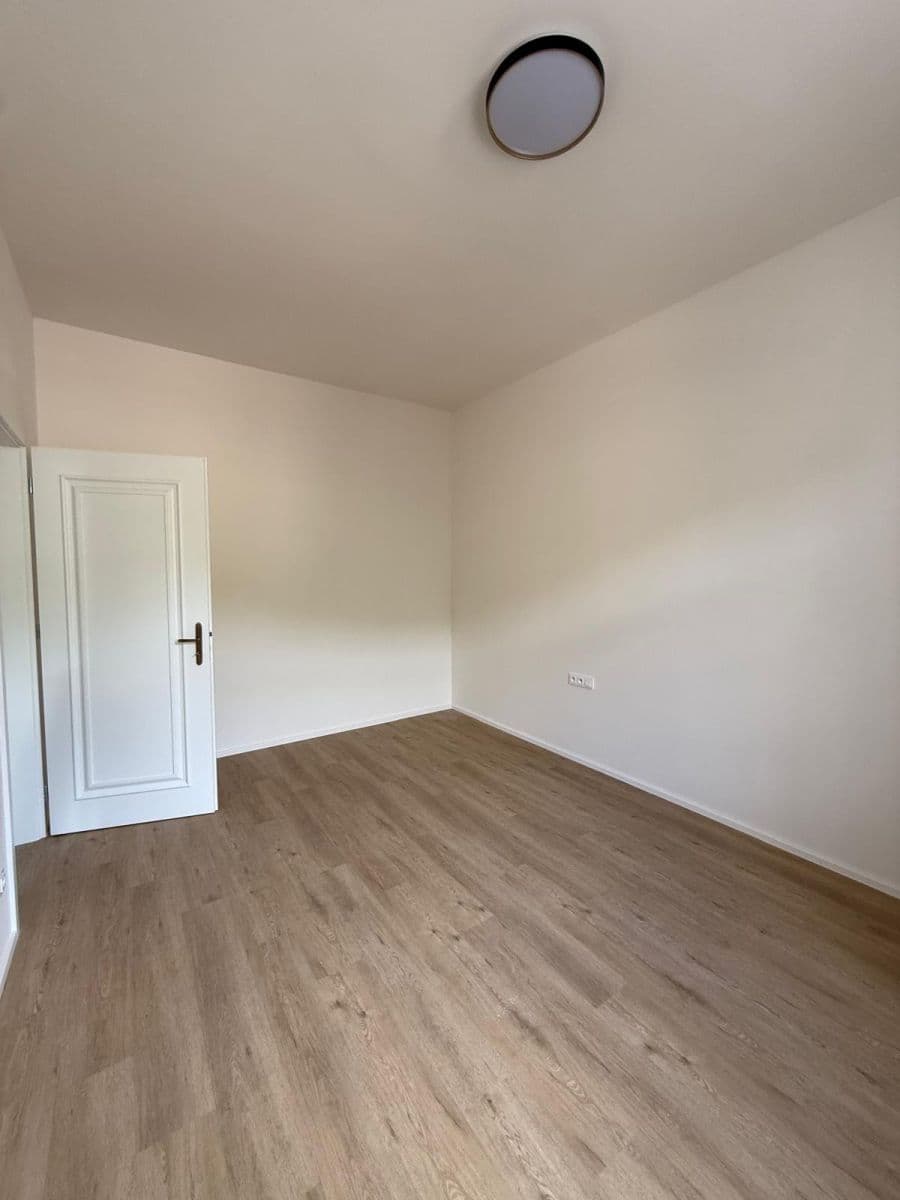 Pronájem bytu 2+kk 38 m², Tachovské náměstí, Praha, Praha Pronájem bytu 2+kk 38 m², Tachovské náměstí, Praha, Praha