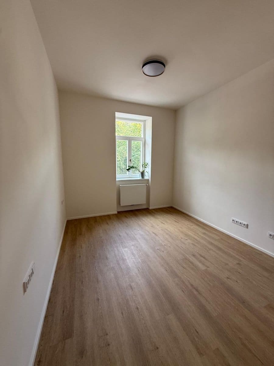 Pronájem bytu 2+kk 38 m², Tachovské náměstí, Praha, Praha Pronájem bytu 2+kk 38 m², Tachovské náměstí, Praha, Praha