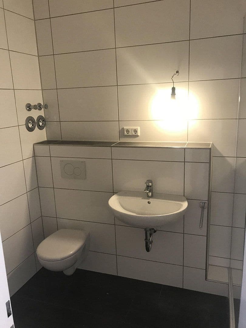 Pronájem bytu 3+1 71 m², Gutenbergstr. 5, Bremerhaven, Bremen Pronájem bytu 3+1 71 m², Gutenbergstr. 5, Bremerhaven, Bremen