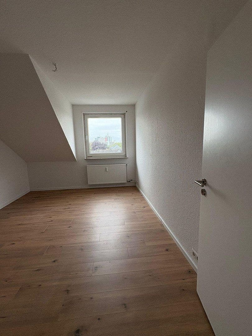 Pronájem bytu 3+1 71 m², Gutenbergstr. 5, Bremerhaven, Bremen Pronájem bytu 3+1 71 m², Gutenbergstr. 5, Bremerhaven, Bremen