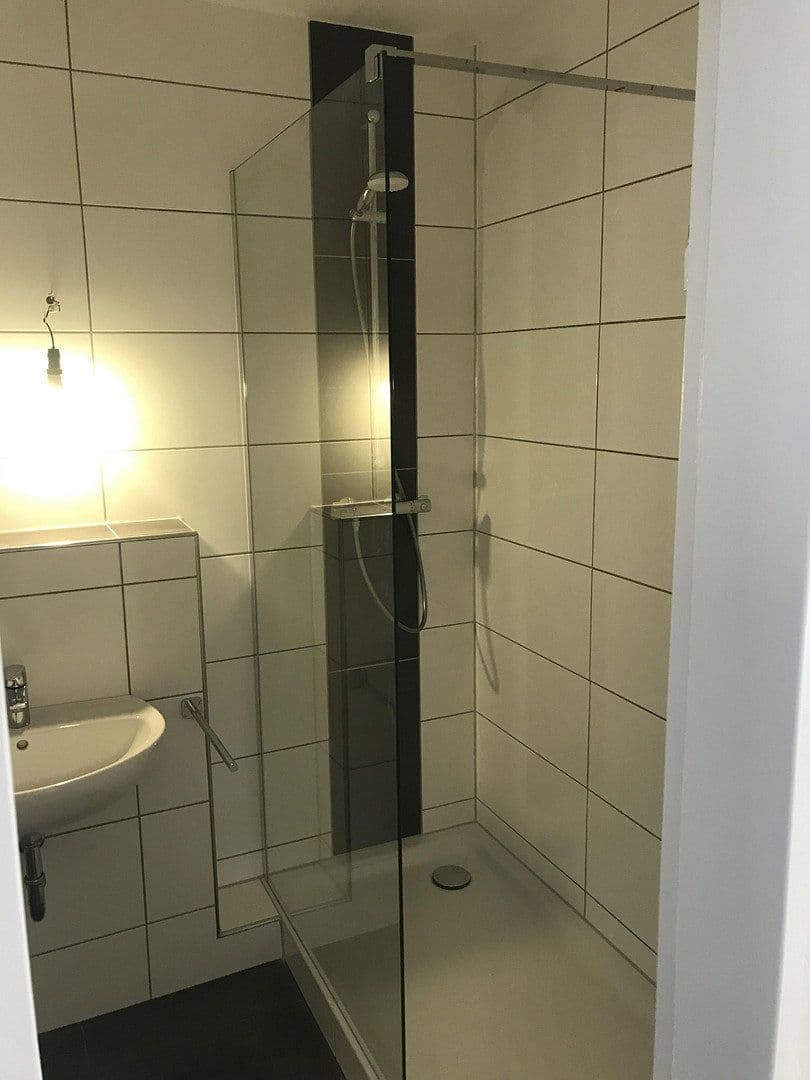 Pronájem bytu 3+1 71 m², Gutenbergstr. 5, Bremerhaven, Bremen Pronájem bytu 3+1 71 m², Gutenbergstr. 5, Bremerhaven, Bremen
