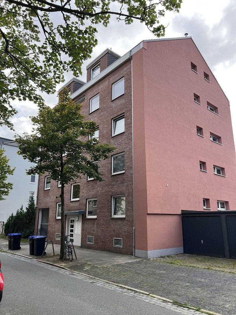 Pronájem bytu 3+1 71 m², Gutenbergstr. 5, Bremerhaven, Bremen Pronájem bytu 3+1 71 m², Gutenbergstr. 5, Bremerhaven, Bremen