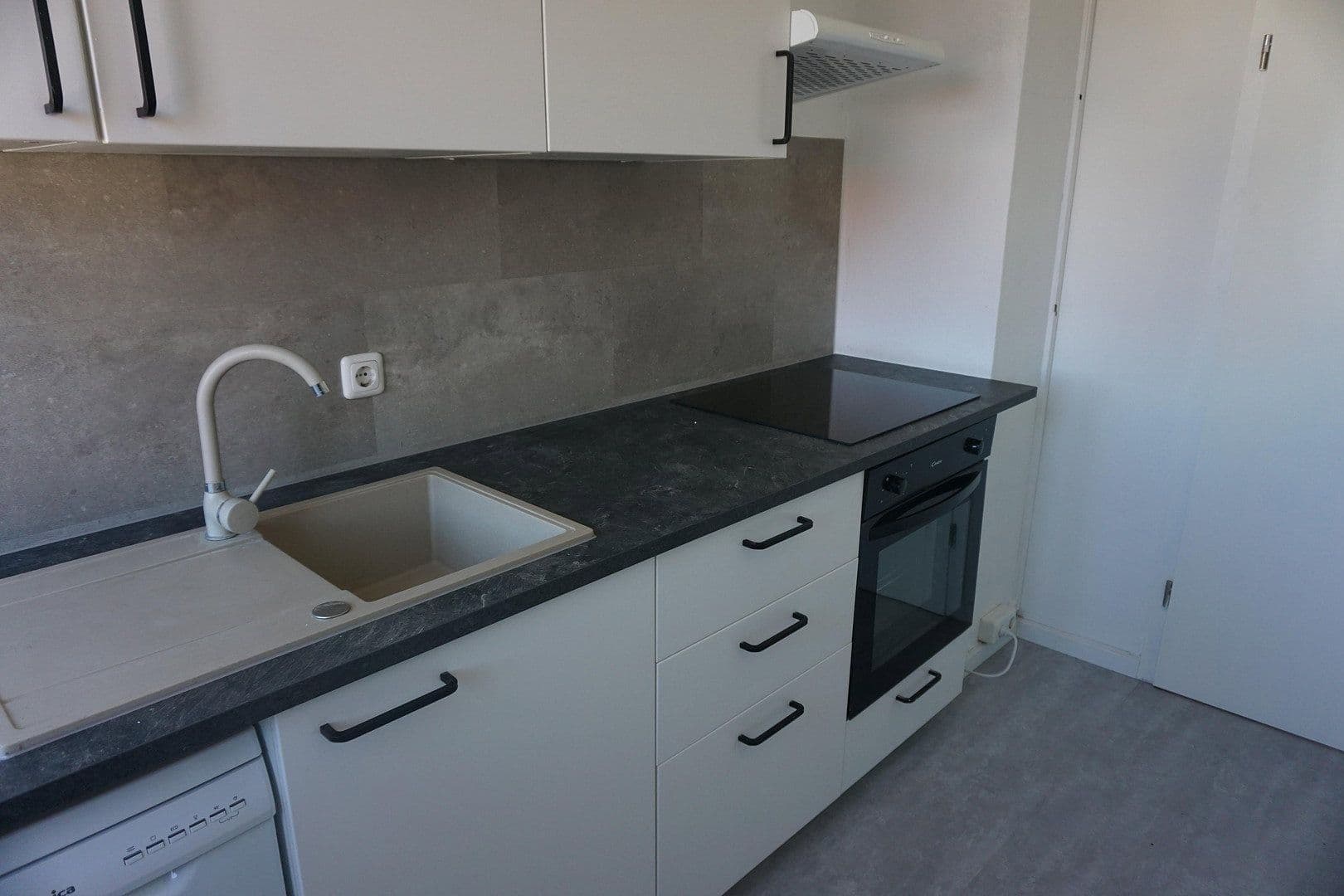 Prodej bytu 4+1 75 m², Neue Burgkemnitzer Str. 53, Muldestausee, Sasko-Anhaltsko Prodej bytu 4+1 75 m², Neue Burgkemnitzer Str. 53, Muldestausee, Sasko-Anhaltsko