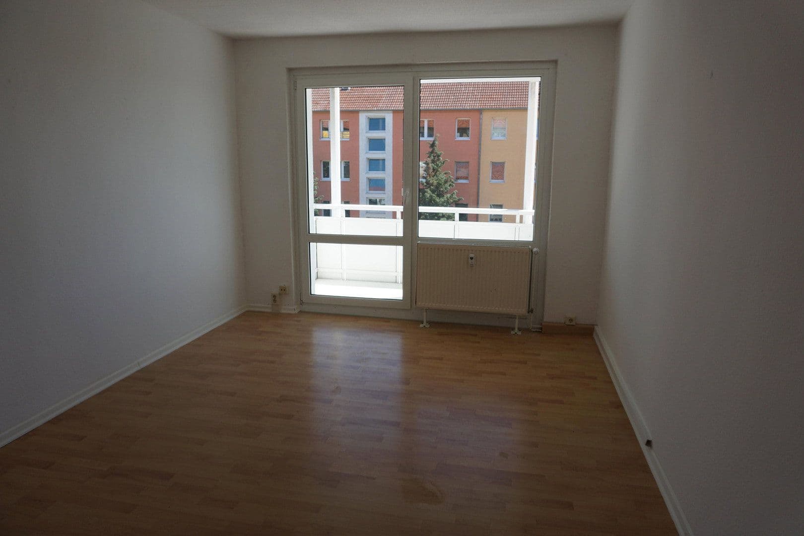 Prodej bytu 4+1 75 m², Neue Burgkemnitzer Str. 53, Muldestausee, Sasko-Anhaltsko Prodej bytu 4+1 75 m², Neue Burgkemnitzer Str. 53, Muldestausee, Sasko-Anhaltsko