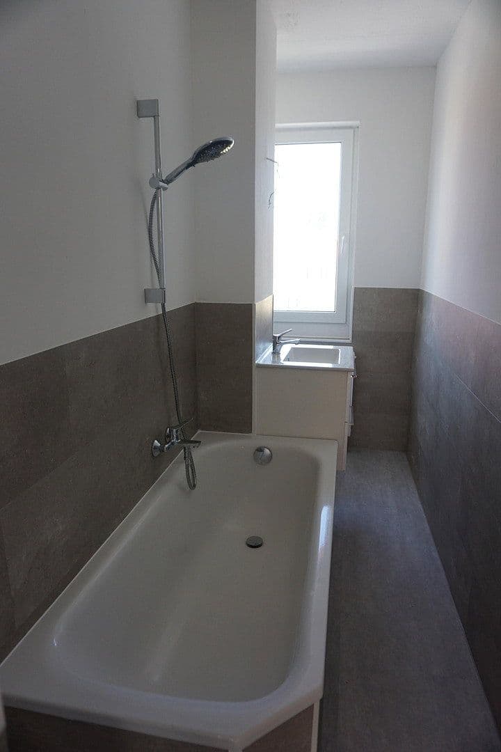 Prodej bytu 4+1 75 m², Neue Burgkemnitzer Str. 53, Muldestausee, Sasko-Anhaltsko Prodej bytu 4+1 75 m², Neue Burgkemnitzer Str. 53, Muldestausee, Sasko-Anhaltsko