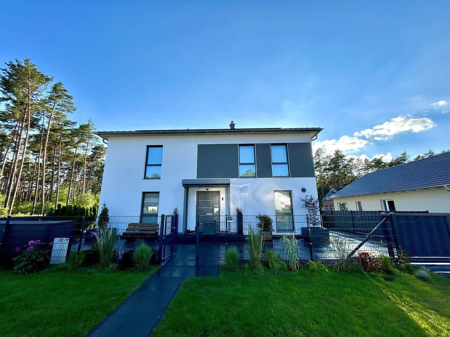 Prodej domu 218 m², pozemek 638 m², Borkwalde, Braniborsko Prodej domu 218 m², pozemek 638 m², Borkwalde, Braniborsko