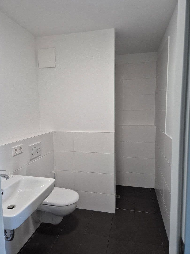Pronájem bytu 1+1 27 m², Rembrandtstrasse 20, Berlin, Berlín Pronájem bytu 1+1 27 m², Rembrandtstrasse 20, Berlin, Berlín