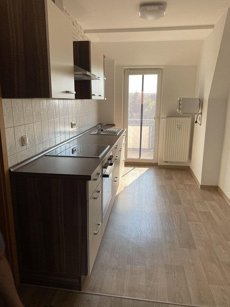 Pronájem bytu 2+1 49 m², Thümmelstr.23, Starohrad, Durynsko Pronájem bytu 2+1 49 m², Thümmelstr.23, Starohrad, Durynsko