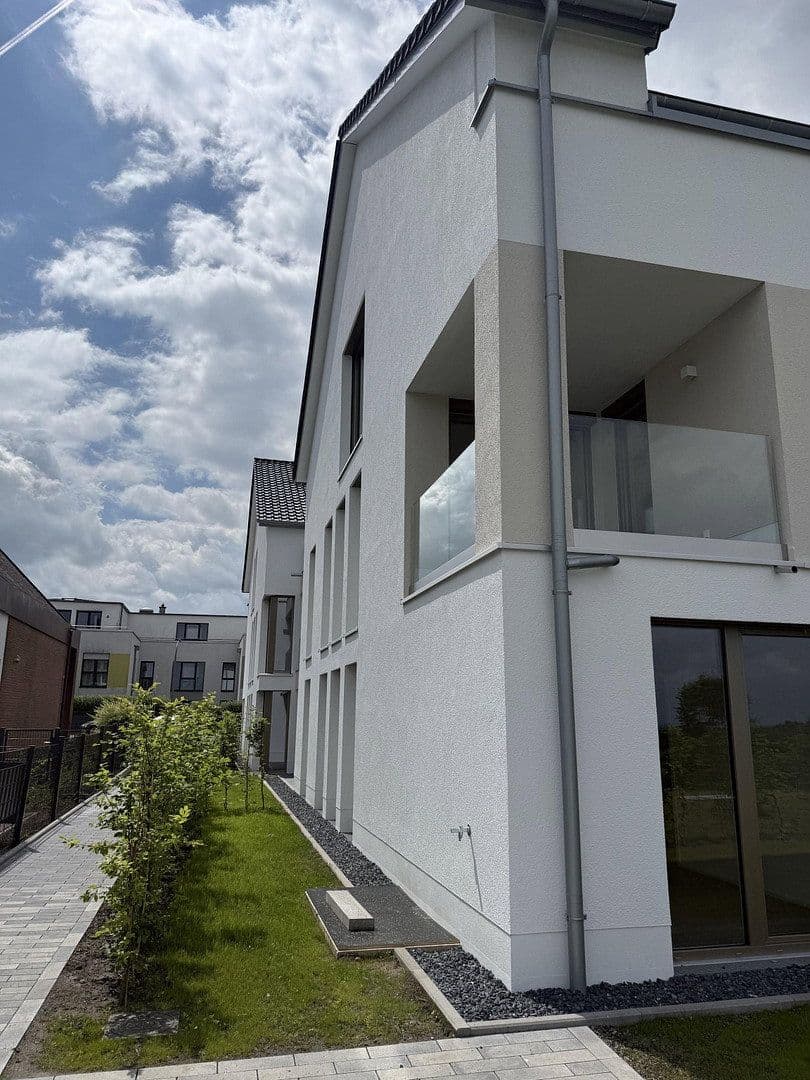 Pronájem bytu 3+1 94 m², Eichholzstrasse 11, Dortmund, Severní Porýní-Vestfálsko Pronájem bytu 3+1 94 m², Eichholzstrasse 11, Dortmund, Severní Porýní-Vestfálsko