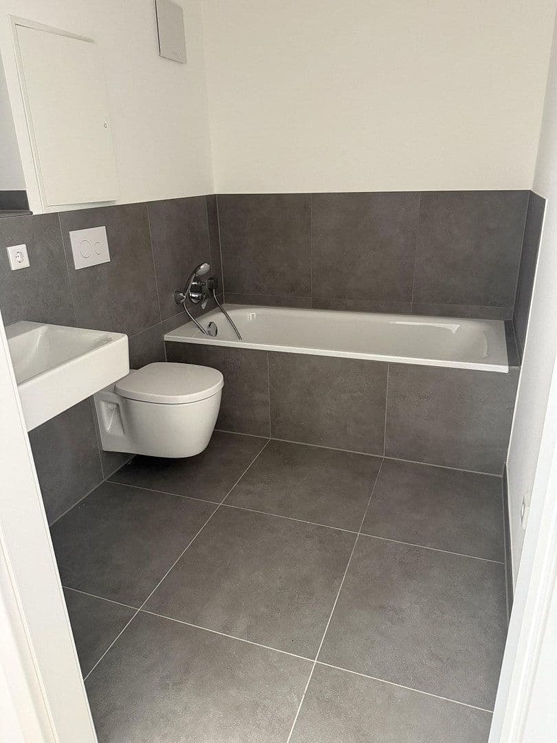 Pronájem bytu 3+1 94 m², Eichholzstrasse 11, Dortmund, Severní Porýní-Vestfálsko Pronájem bytu 3+1 94 m², Eichholzstrasse 11, Dortmund, Severní Porýní-Vestfálsko