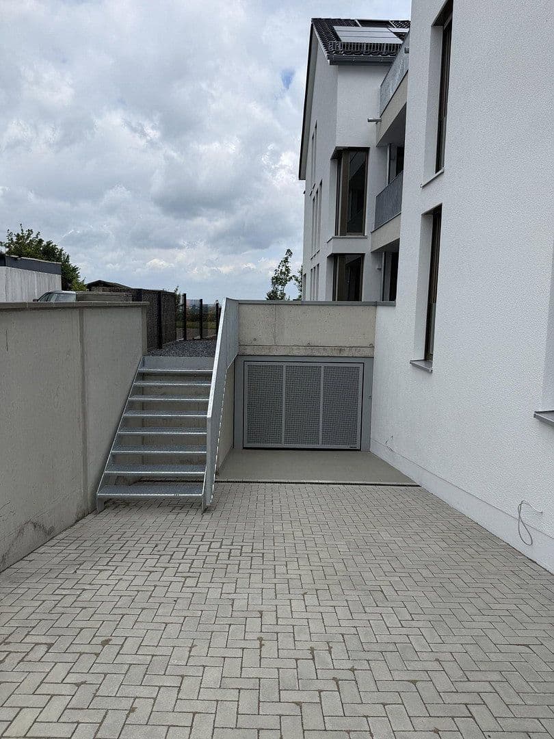 Pronájem bytu 3+1 94 m², Eichholzstrasse 11, Dortmund, Severní Porýní-Vestfálsko Pronájem bytu 3+1 94 m², Eichholzstrasse 11, Dortmund, Severní Porýní-Vestfálsko