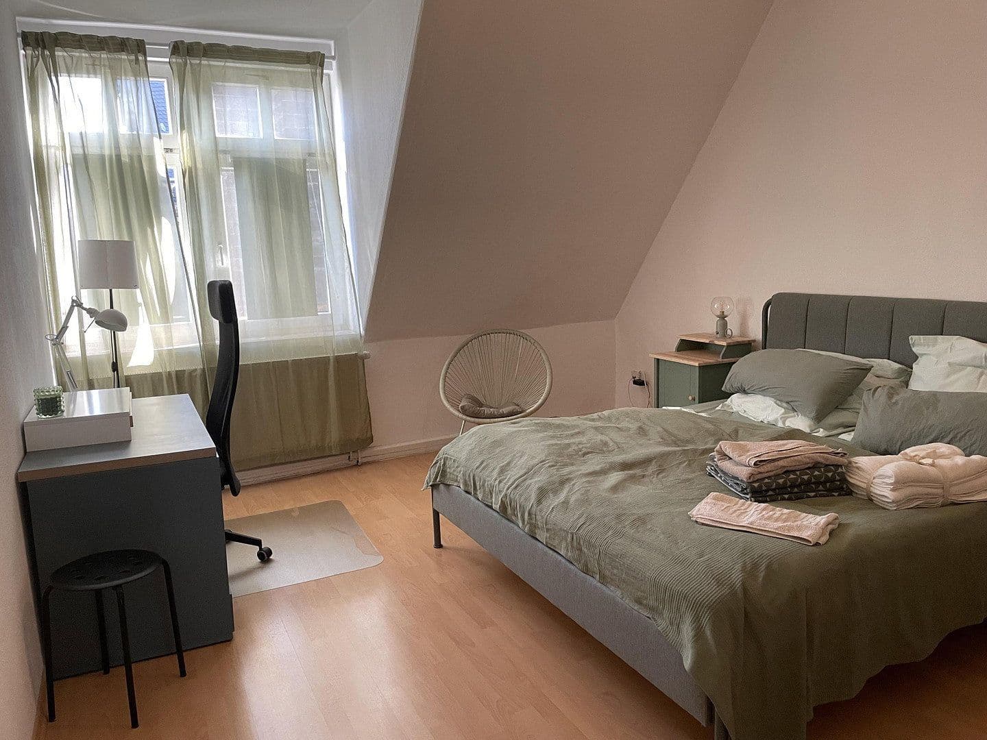 Pronájem bytu 2+1 71 m², Riemannstrasse 28, Leipzig, Sasko Pronájem bytu 2+1 71 m², Riemannstrasse 28, Leipzig, Sasko