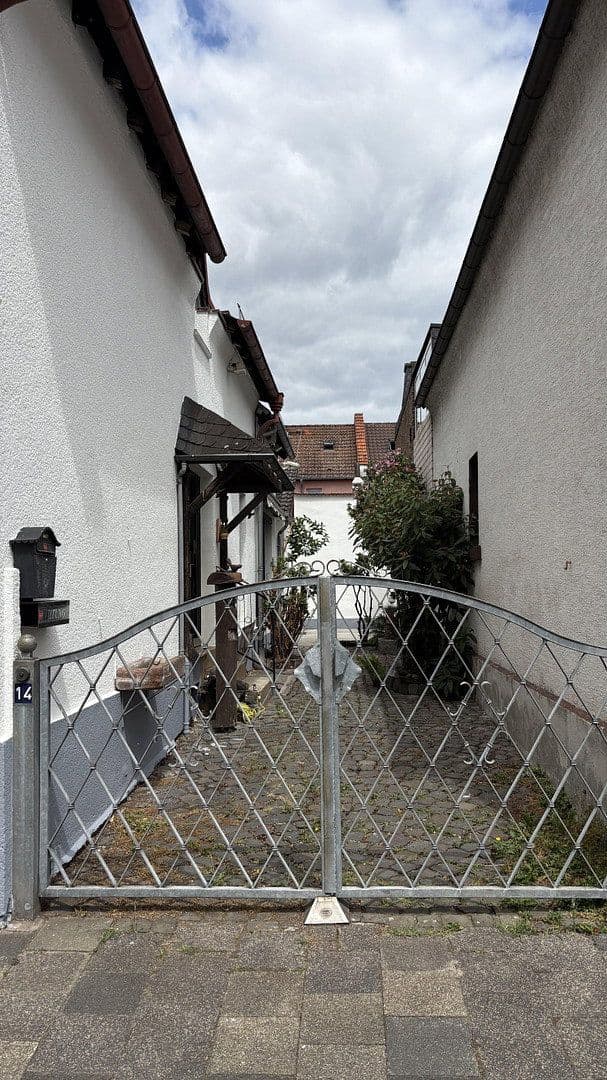 Prodej domu 120 m², pozemek 160 m², Hattersheim am Main, Hessen Prodej domu 120 m², pozemek 160 m², Hattersheim am Main, Hessen