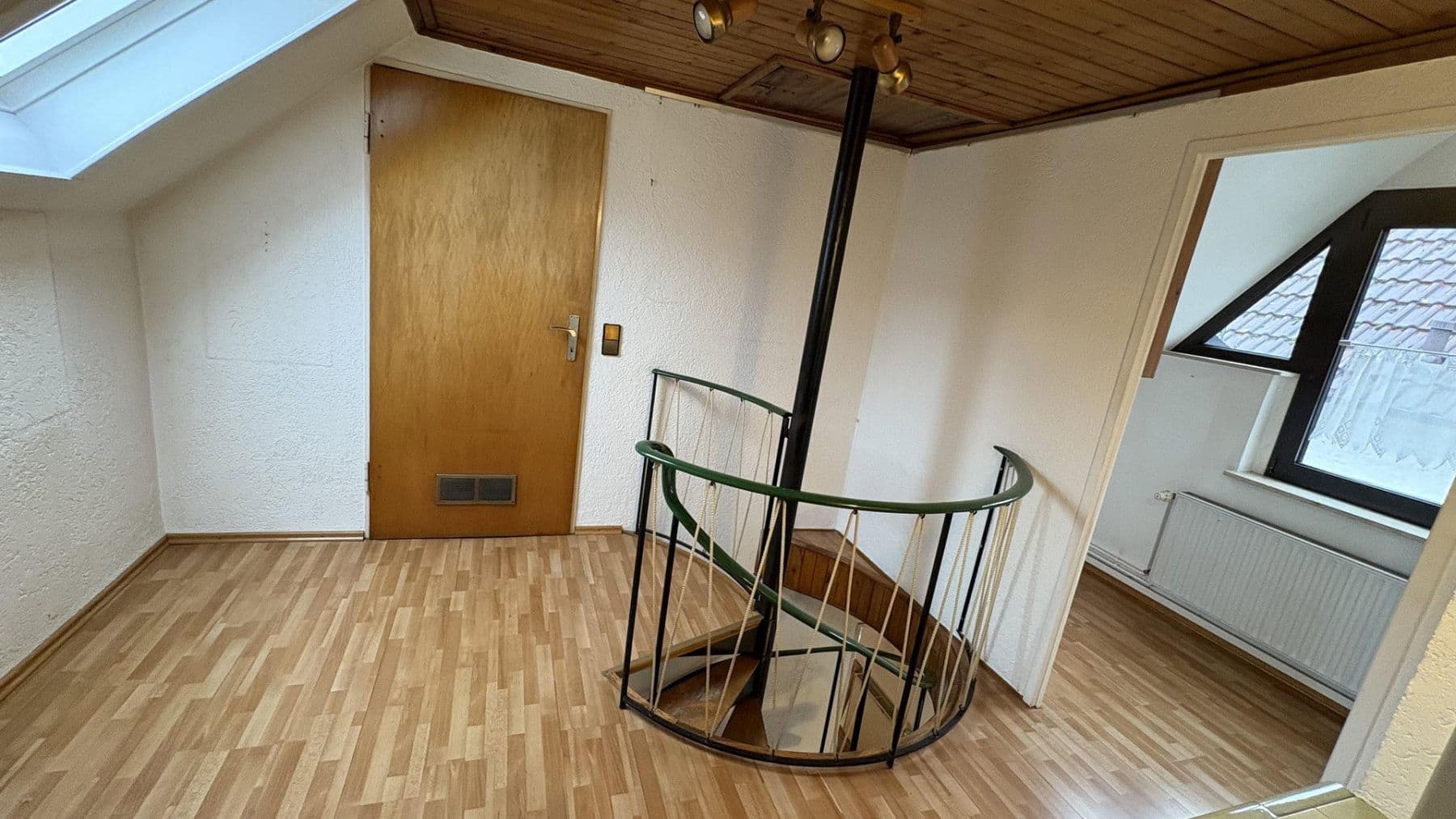 Prodej domu 120 m², pozemek 160 m², Hattersheim am Main, Hessen Prodej domu 120 m², pozemek 160 m², Hattersheim am Main, Hessen