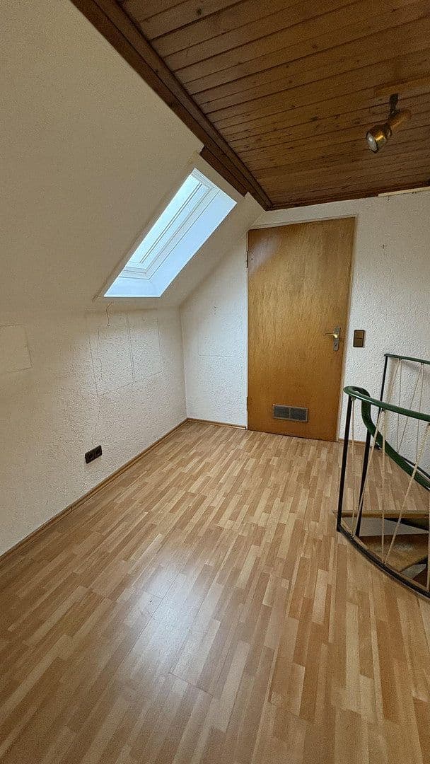 Prodej domu 120 m², pozemek 160 m², Hattersheim am Main, Hessen Prodej domu 120 m², pozemek 160 m², Hattersheim am Main, Hessen