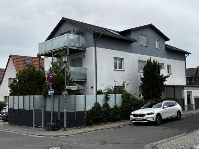 Pronájem bytu 3+1 100 m², Friedrich-Diffine-Str. 23, Kirchheim an der Weinstraße, Porýní-Falc Pronájem bytu 3+1 100 m², Friedrich-Diffine-Str. 23, Kirchheim an der Weinstraße, Porýní-Falc