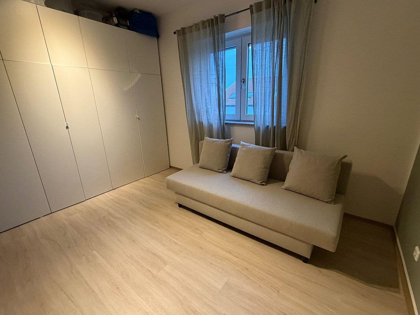 Pronájem bytu 3+1 100 m², Friedrich-Diffine-Str. 23, Kirchheim an der Weinstraße, Porýní-Falc Pronájem bytu 3+1 100 m², Friedrich-Diffine-Str. 23, Kirchheim an der Weinstraße, Porýní-Falc
